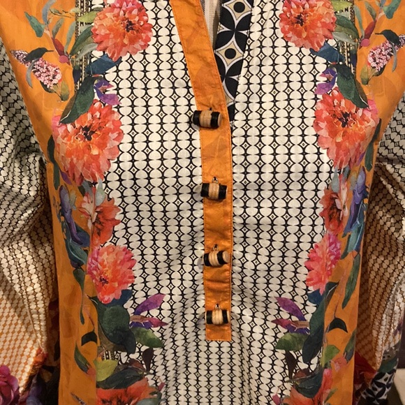 Sapphire Brand Floral dress -splits up sides, wooden buttons-Size Med - Picture 5 of 11